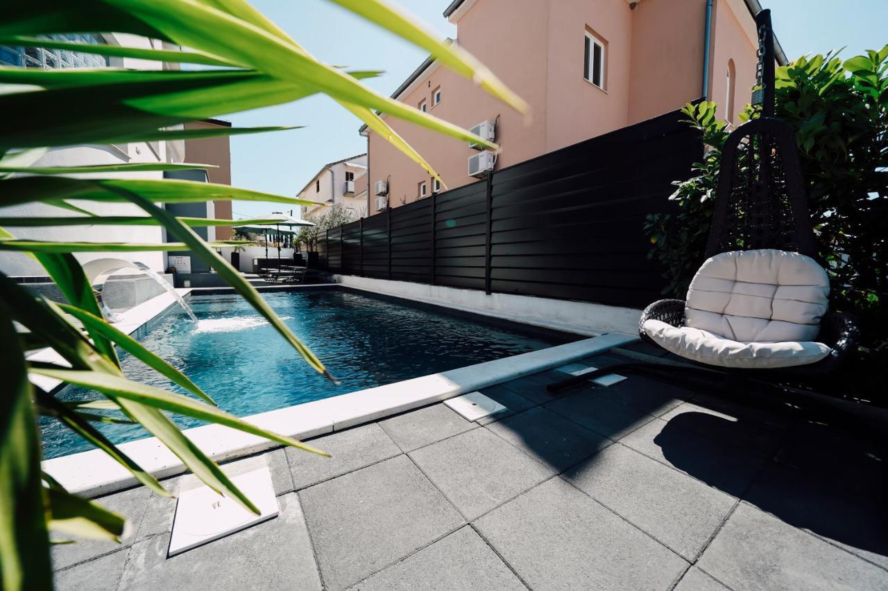 Holiday Apartments Amarilis Pakostane Exterior photo